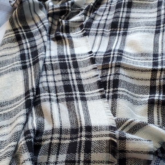 Modcloth blanket scarf - Picture 1 of 2